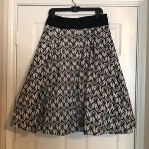 Semi-formal skirt in black and white Art Deco